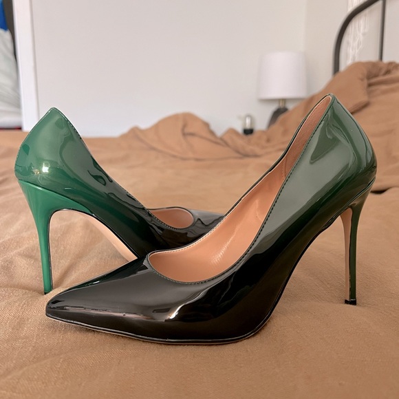Coleter Pointy Toe Pump Green Black Gradient - Picture 7 of 9